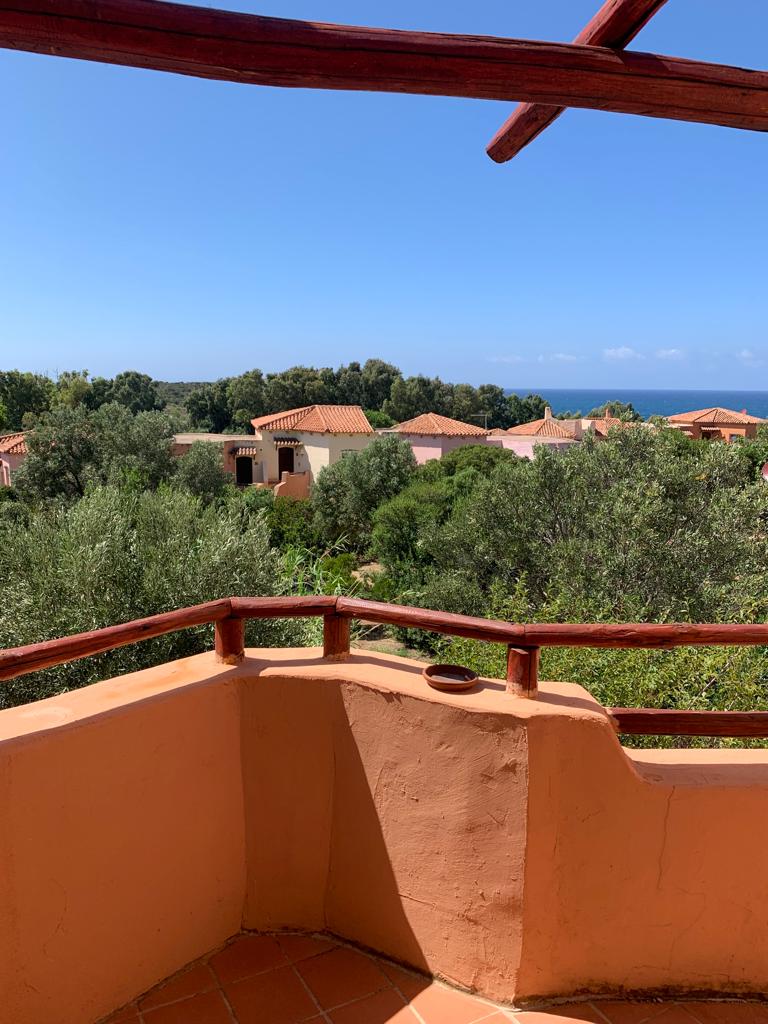BALCONE CON VISTA